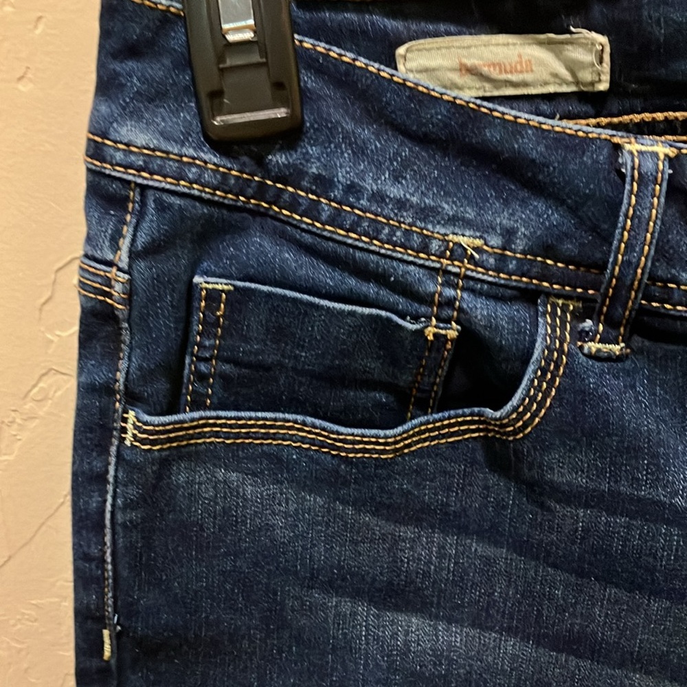 EUC Natural Threads Bermuda 5 Pocket Jeans Waist 17”, Inseam 13”, Rise 9.5” - Picture 6 of 6